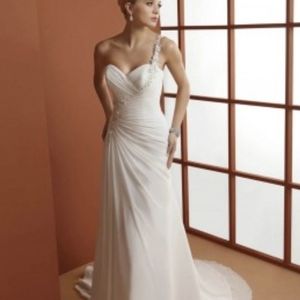 Wedding Dress (Size 10)